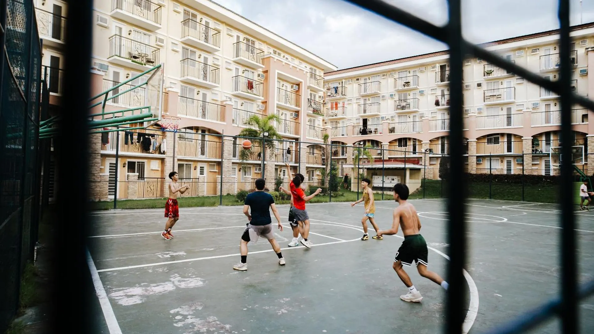 Ar14 - 1Br Homish Hermit Arezzo Davao Apartment