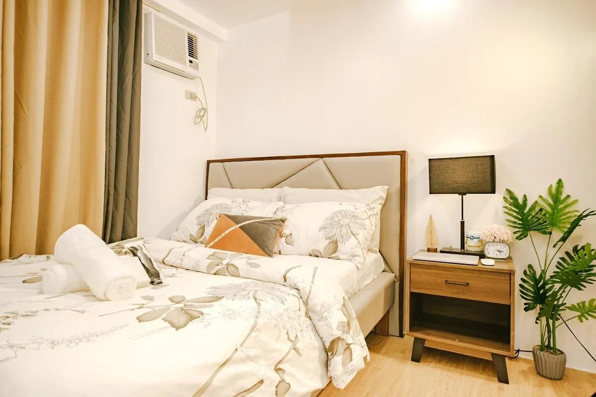 Ar14 - 1Br Homish Hermit Arezzo Davao Apartment